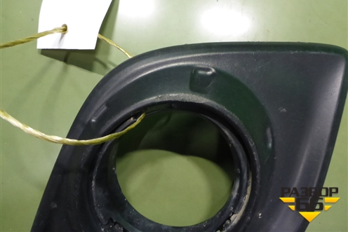 Накладка ПТФ левая (520400K010) для Toyota Hilux с 2015-2025г (Хайлюкс)