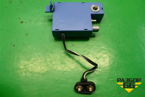 Антенна электрическая (усилитель) (XUI500071A) для Land Rover Range Rover Sport с 2005-2012г (Спорт)