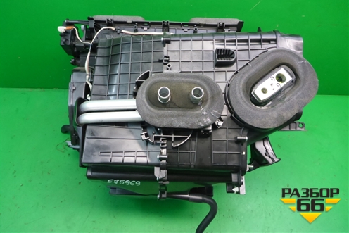 Корпус отопителя (под радиатор, правый руль) (27110JN25B) для Nissan Teana (J32) с 2008-2013г (Теана)