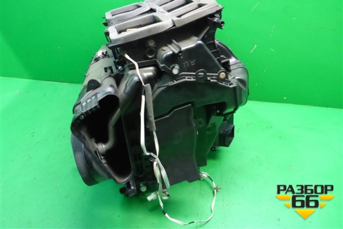 Корпус отопителя (под радиатор, правый руль) (27110JN25B) для Nissan Teana (J32) с 2008-2013г (Теана)