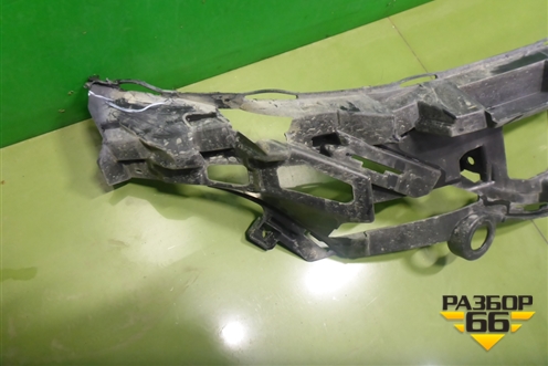 Кронштейн переднего бампера центральный (после 2020г AMG) (A2138857304) для Mercedes Benz E-Klass W213 с 2016г (Е)