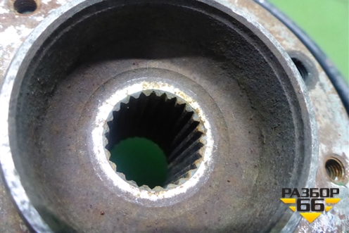 Кулак задний правый для Nissan Terrano с 2014г (Терано)