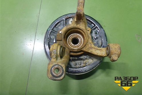 Кулак задний правый для Nissan Terrano с 2014г (Терано)