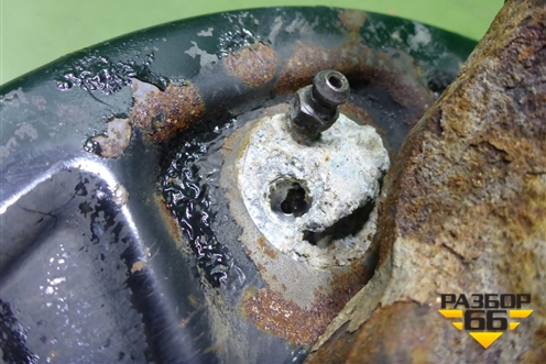 Кулак задний правый для Nissan Terrano с 2014г (Терано)