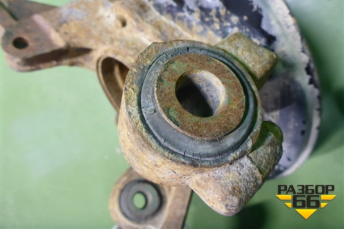 Кулак задний правый для Nissan Terrano с 2014г (Терано)