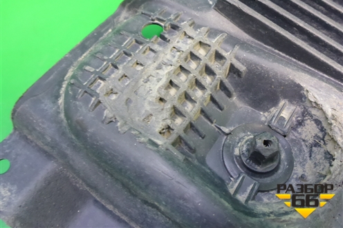 Защита антигравийная левая (6RA825201) для Skoda Rapid с 2013г (Рапид)