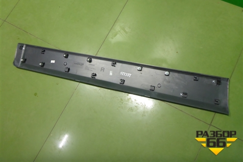 Накладка двери передней правой (96439708) для Chevrolet Captiva с 2006-2011г (Каптива 1 до рестаилинг)