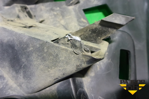 Кронштейн переднего бампера правый (31323426) для Volvo S60 с 2010-2018г (C60)