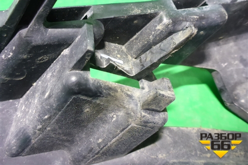 Кронштейн переднего бампера правый (31323426) для Volvo S60 с 2010-2018г (C60)