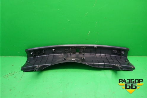 Обшивка багажника на заднюю панель (седан) (4G5863471C) для Audi A6 (C7) с 2011-2018г (А6)