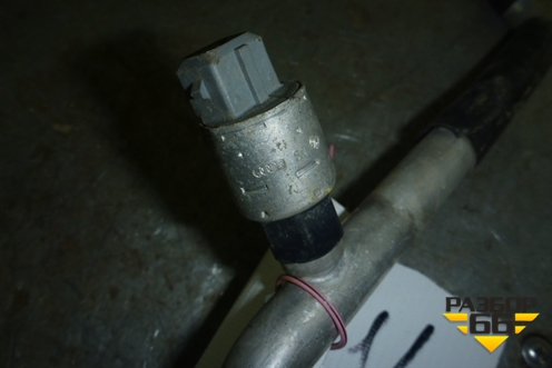 Трубка кондиционера (см.фото) для Audi A8 с 1998-2003г (А8)