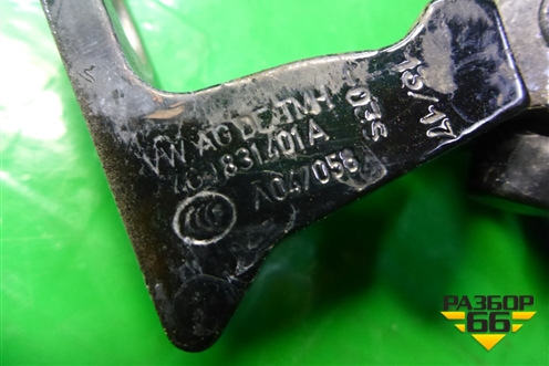 Петля двери передней левой верхняя (4G0831401A) для Audi A6 (C7) с 2011-2018г (А6)