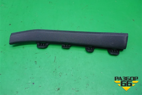 Накладка на торпедо (вертикальная правая) (4G0868204A) для Audi A6 (C7) с 2011-2018г (А6)