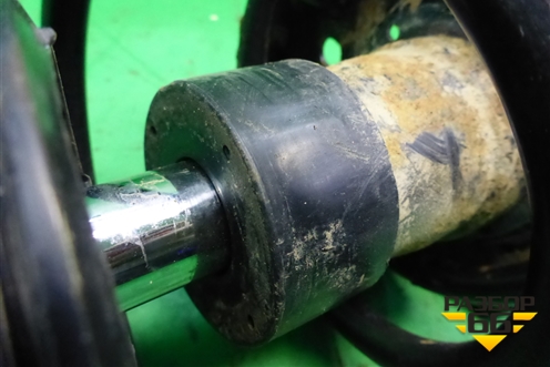 Амортизатор передний левый (22139320) для Volkswagen Jetta с 2010-2019г (Джетта)