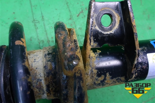 Амортизатор передний левый (22139320) для Volkswagen Jetta с 2010-2019г (Джетта)