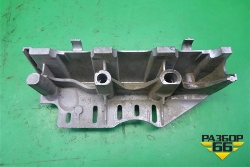 Кронштейн впускного коллектора (1.6л K4M) (8200503258) для VAZ Largus/Ларгус с 2012-2024г