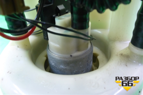 Насос топливный электрический (1.6л K4M) (8200903680) для VAZ Largus/Ларгус с 2012-2024г