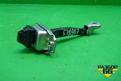 Ограничитель двери передней левой для Mitsubishi ASX с 2010г (АСХ)