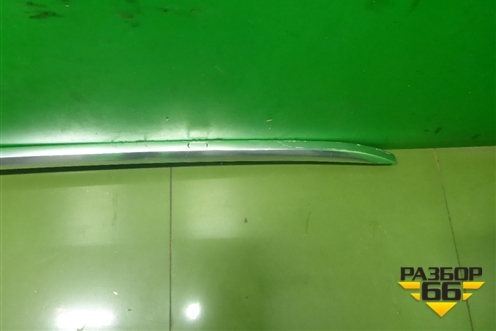 Рейлинг на крышу правый (4M0860022C) для Audi Q7 c 2005-2015г (Ку 7)