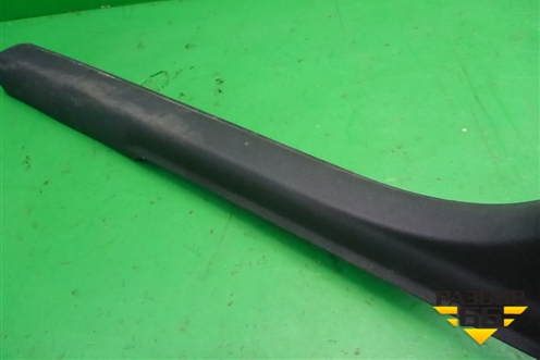 Накладка порога внутренняя правая (575853372) для Skoda Karoq с 2017г (Карок)