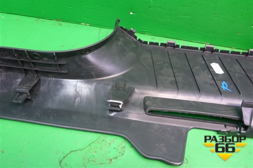 Накладка порога внутренняя правая (575853372) для Skoda Karoq с 2017г (Карок)