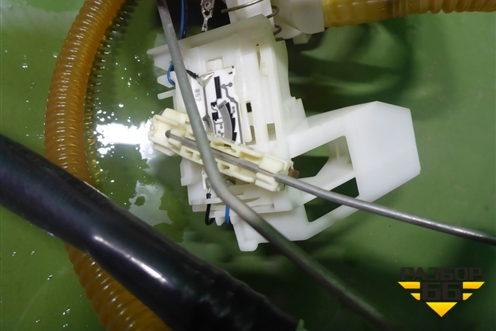 Датчик уровня топлива для Mini Cooper R56 с 2005-2014г (Купер)