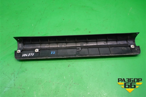 Накладка порога внутренняя переднего правого (MR417192) для Mitsubishi Lancer-9  с 2003-2008г (Лансер)