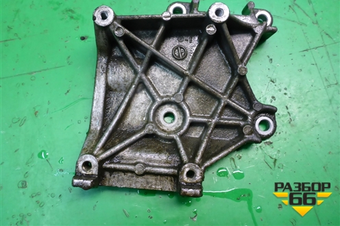 Кронштейн компрессора кондиционера (4G18 1.6л) (7813A164) для Mitsubishi Lancer-9  с 2003-2008г (Лансер)