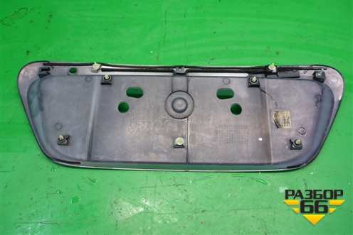 Накладка крышки багажника (MR379016) для Mitsubishi Lancer-9  с 2003-2008г (Лансер)