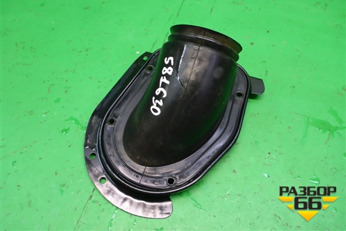 Пыльник рулевой колонки (MR493830) для Mitsubishi Lancer-9  с 2003-2008г (Лансер)