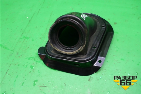 Пыльник рулевой колонки (MR493830) для Mitsubishi Lancer-9  с 2003-2008г (Лансер)