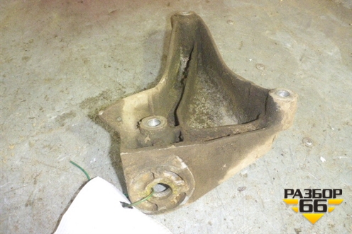 Кронштейн КПП (4D0399107А) для Audi A8 с 1998-2003г (А8)