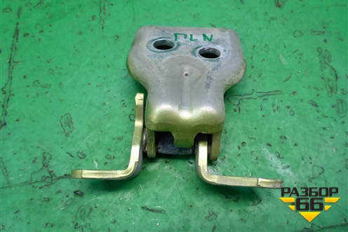 Петля двери передней левой нижняя для Ford Fusion с 2002г (Фьюжн)