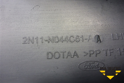 Накладка на торпедо (боковая правая) (2N11N044C61AA) для Ford Fusion с 2002г (Фьюжн)