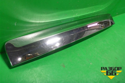 Накладка двери багажника (до 2019г) (908161LB0A) для Nissan Patrol (Y62) с 2010г (Патрол)