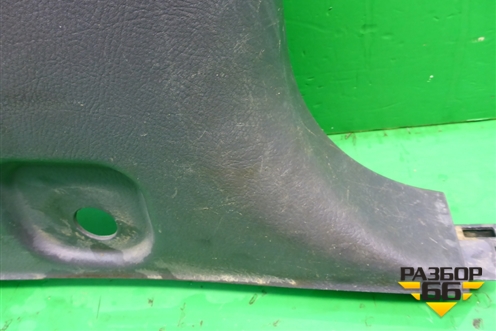 Обшивка стойки центральная нижняя правая (858353E000) для Kia Sorento I с 2002-2011г (Соренто 1)