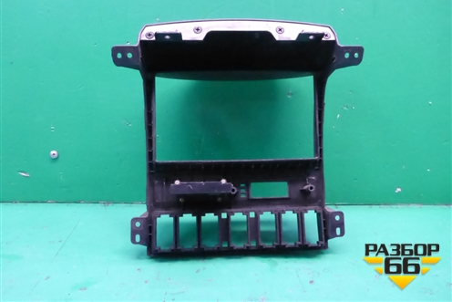 Рамка магнитолы (до 2006г) (8476103E000) для Kia Sorento I с 2002-2011г (Соренто 1)