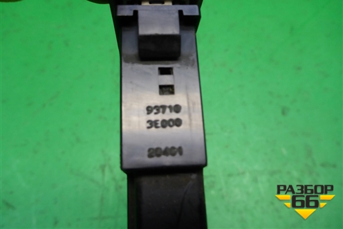 Кнопка обогрева заднего стекла (до2006г) (937103E000) для Kia Sorento I с 2002-2011г (Соренто 1)