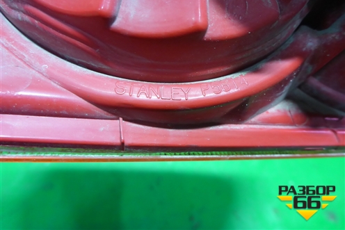 Фонарь задний внутренний правый (до 2012г седан) (8330A476) для Mitsubishi Lancer-X с 2007г (Лансер)