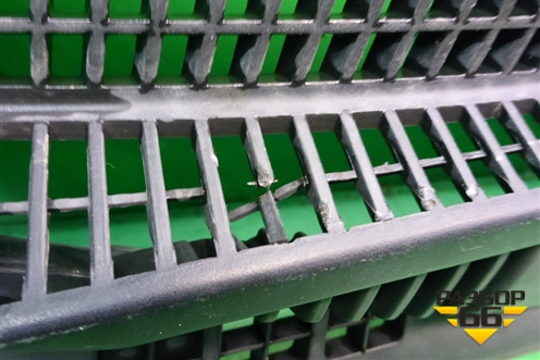 Решетка стеклоочистителей левая (861513E000) для Kia Sorento I с 2002-2011г (Соренто 1)