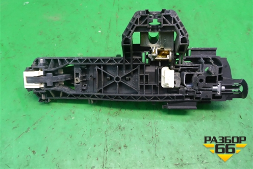 Ручка наружная двери задней левой (A2047602134) для Mercedes Benz E-Klass W212 с 2009-2016г (Е)