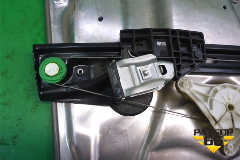 Стеклоподъёмник электрический задний левый (без моторчика) (A2128201202) для Mercedes Benz E-Klass W212 с 2009-2016г (Е)