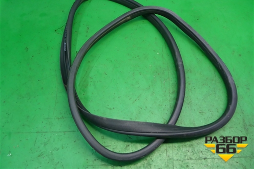 Уплотнитель двери передней левой (A2126970051) для Mercedes Benz E-Klass W212 с 2009-2016г (Е)