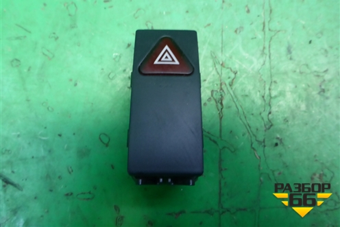 Кнопка аварийной сигнализации (2129052500) для Mercedes Benz E-Klass W212 с 2009-2016г (Е)