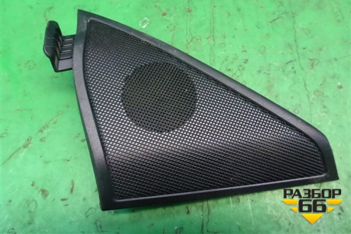 Накладка двери передней правой уголок (A2127200248) для Mercedes Benz E-Klass W212 с 2009-2016г (Е)