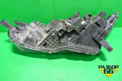 Фара правая (после 2019г галоген) (26010HV00B) для Nissan Qashqai (J11E) с 2013г (Кашкай)