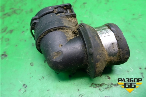 Фланец системы охлаждения для Mercedes Benz E-Klass W212 с 2009-2016г (Е)