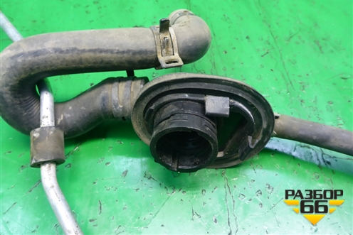 Трубка системы охлаждения для Mercedes Benz E-Klass W212 с 2009-2016г (Е)