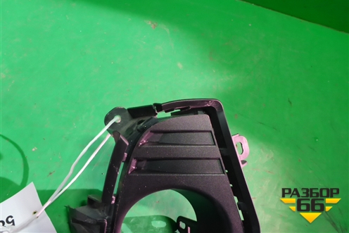 Накладка ПТФ правая (5212742190) для Toyota Rav-4 с 2018г (Рав 4)