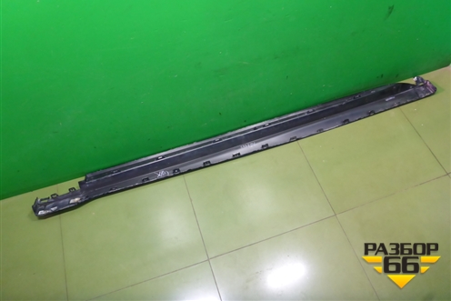 Накладка на порог наружная правая (51778069996) для BMW X6 G06 с 2019г (Х6 Г06)